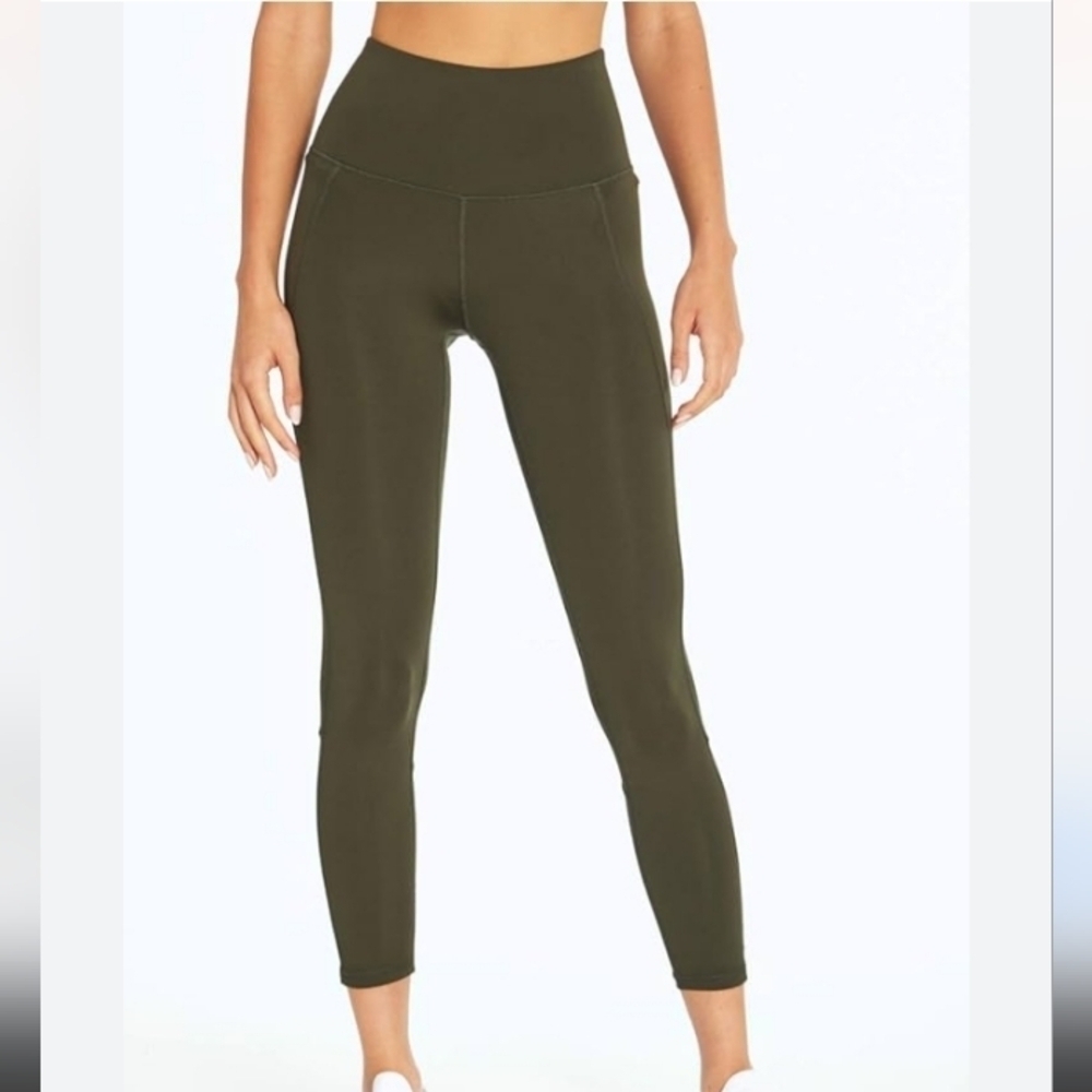 Marika High Rise Leggings in Dark Green